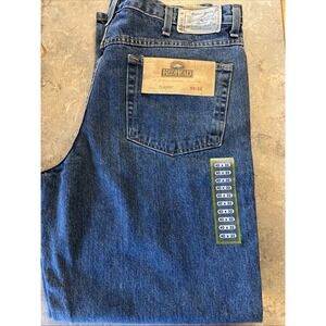 RedHead. Men's Classic Fit Jeans. Dark Stone Denim. Size: 40 x 32